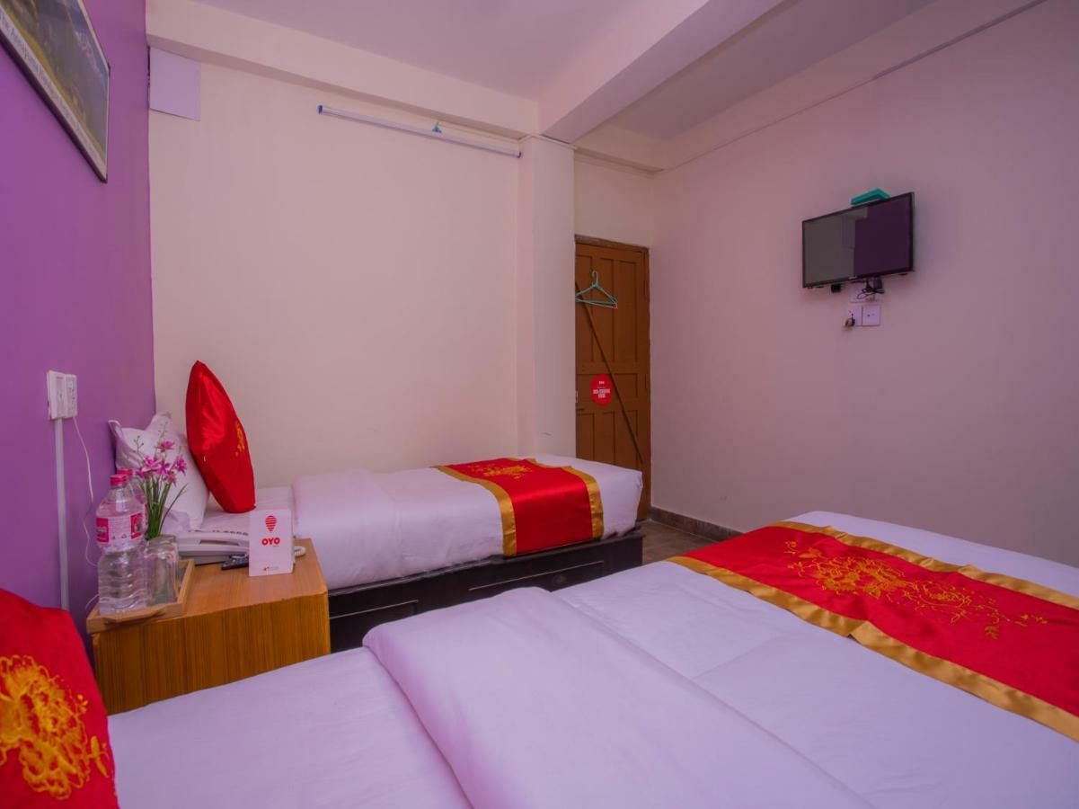Hotel Fewa Corner & Restro Pokhara Esterno foto