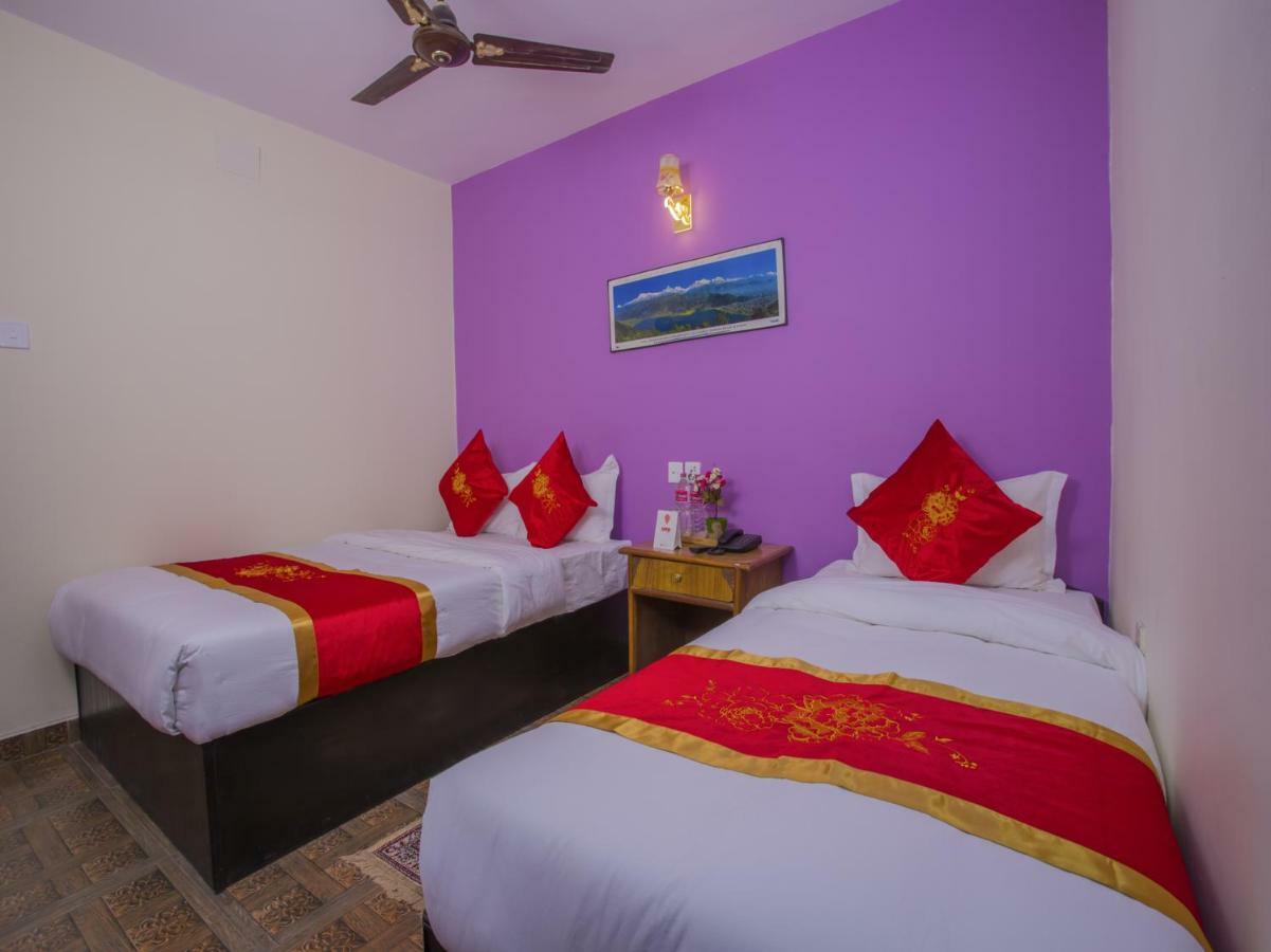 Hotel Fewa Corner & Restro Pokhara Esterno foto