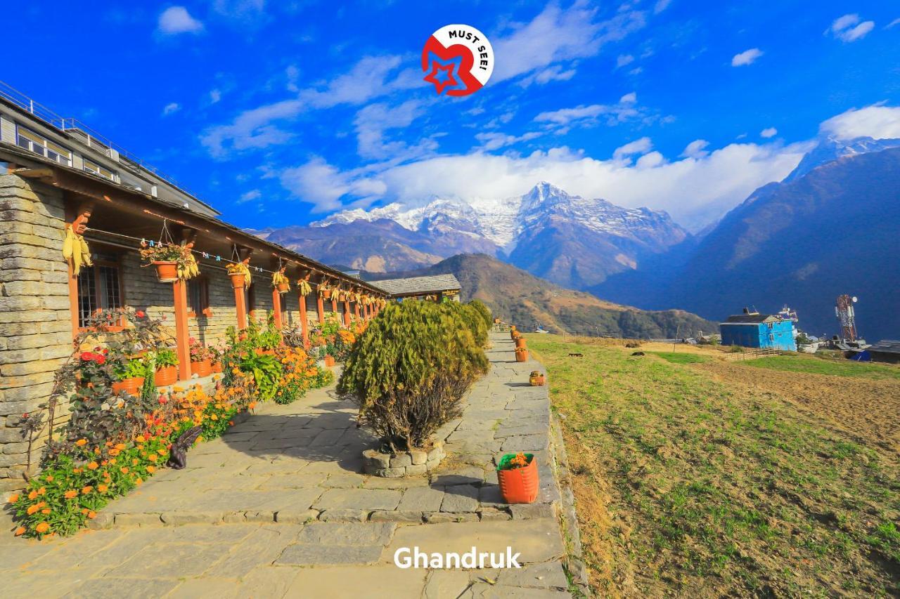 Hotel Fewa Corner & Restro Pokhara Esterno foto