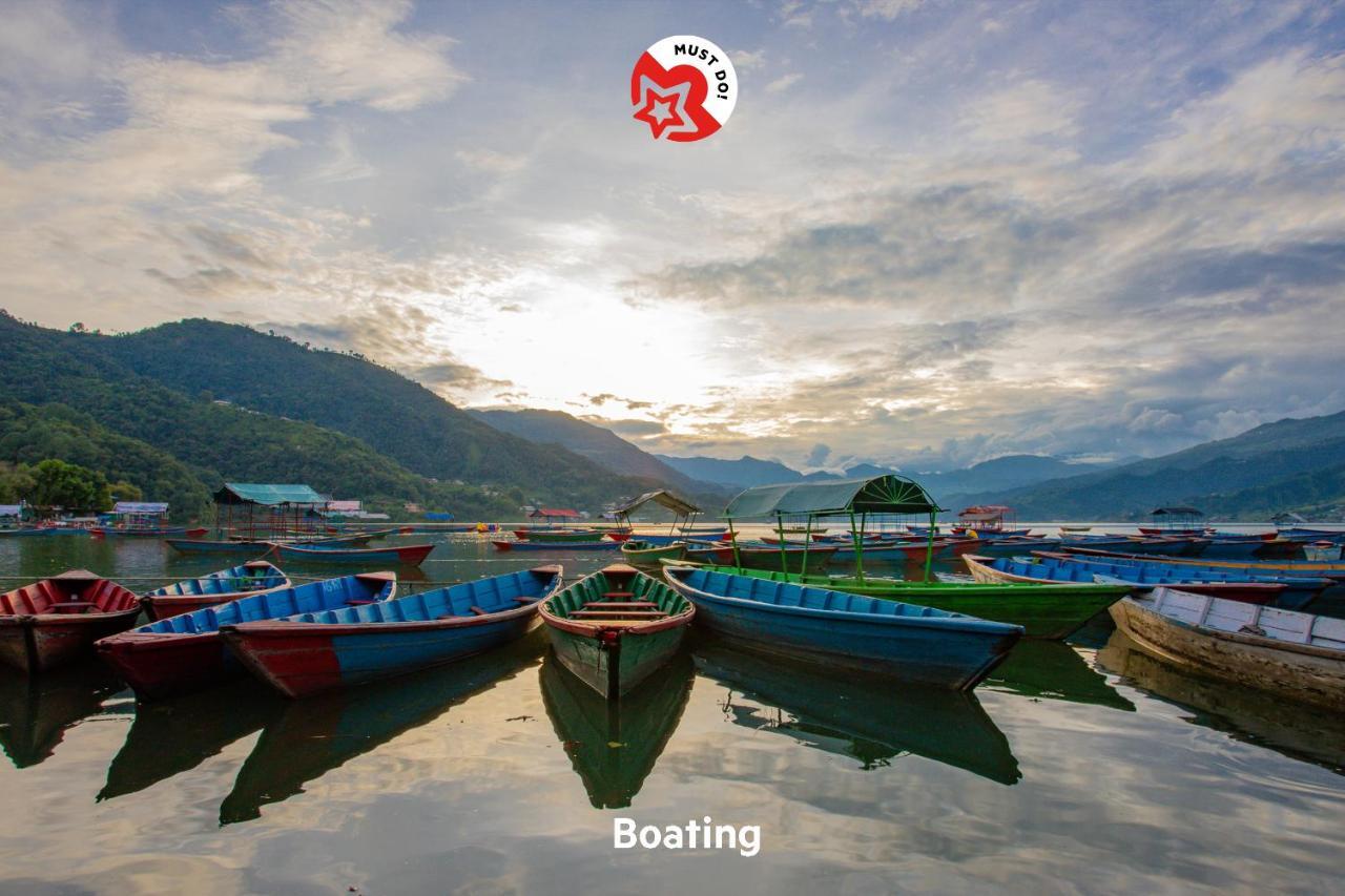 Hotel Fewa Corner & Restro Pokhara Esterno foto